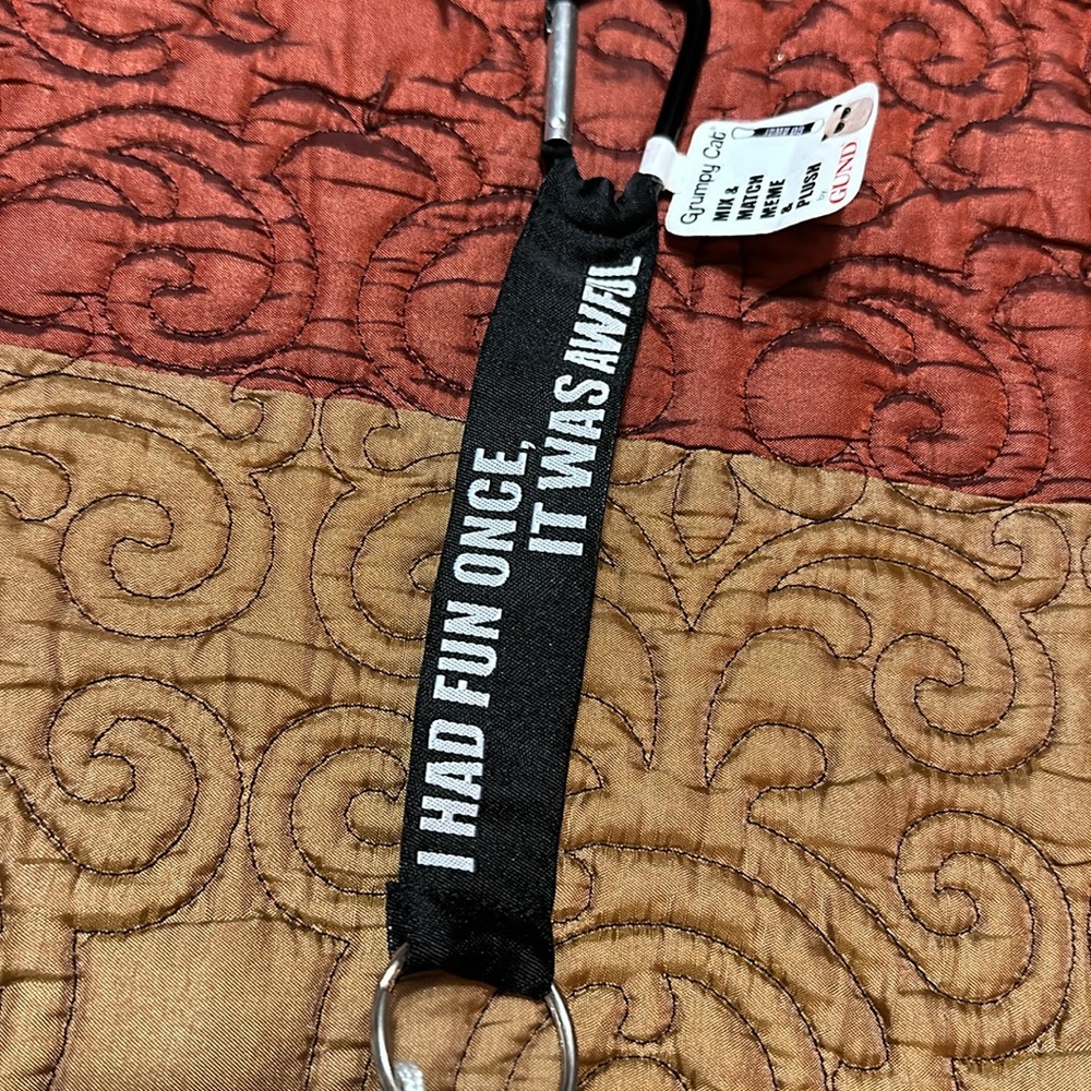 Grumpy Cat Mini Plush Clip - Picture 4 of 7